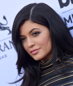 Access_Kardashian_92.jpg