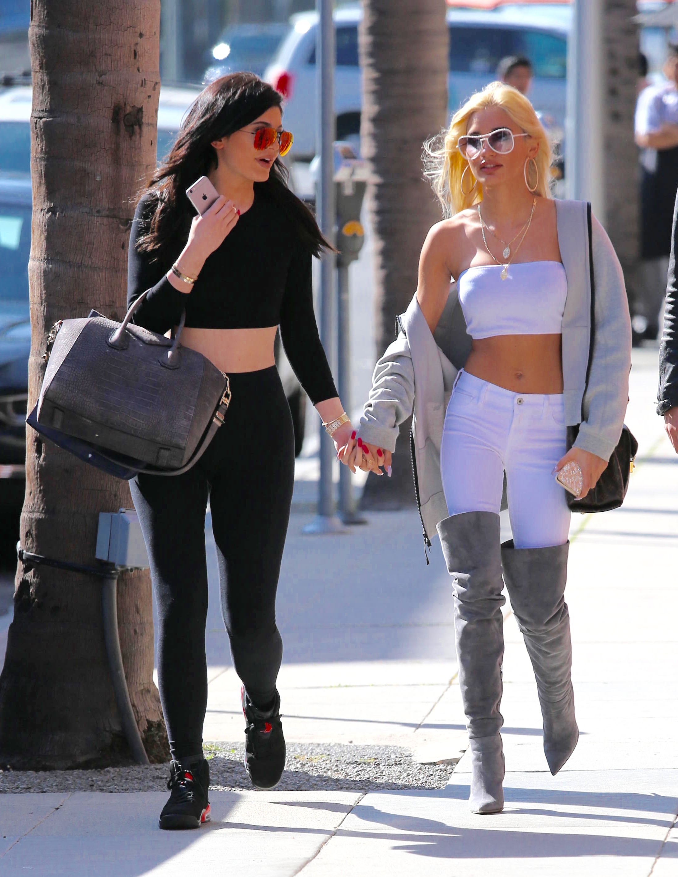 Access_Kardashian_1.jpg