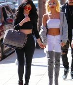 Access_Kardashian_5.jpg