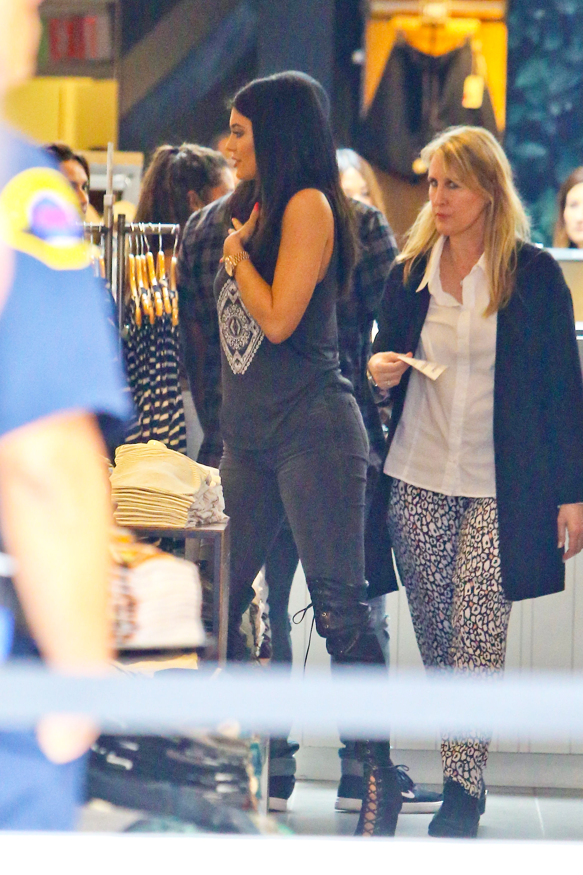 Access_Kardashian_13.jpg
