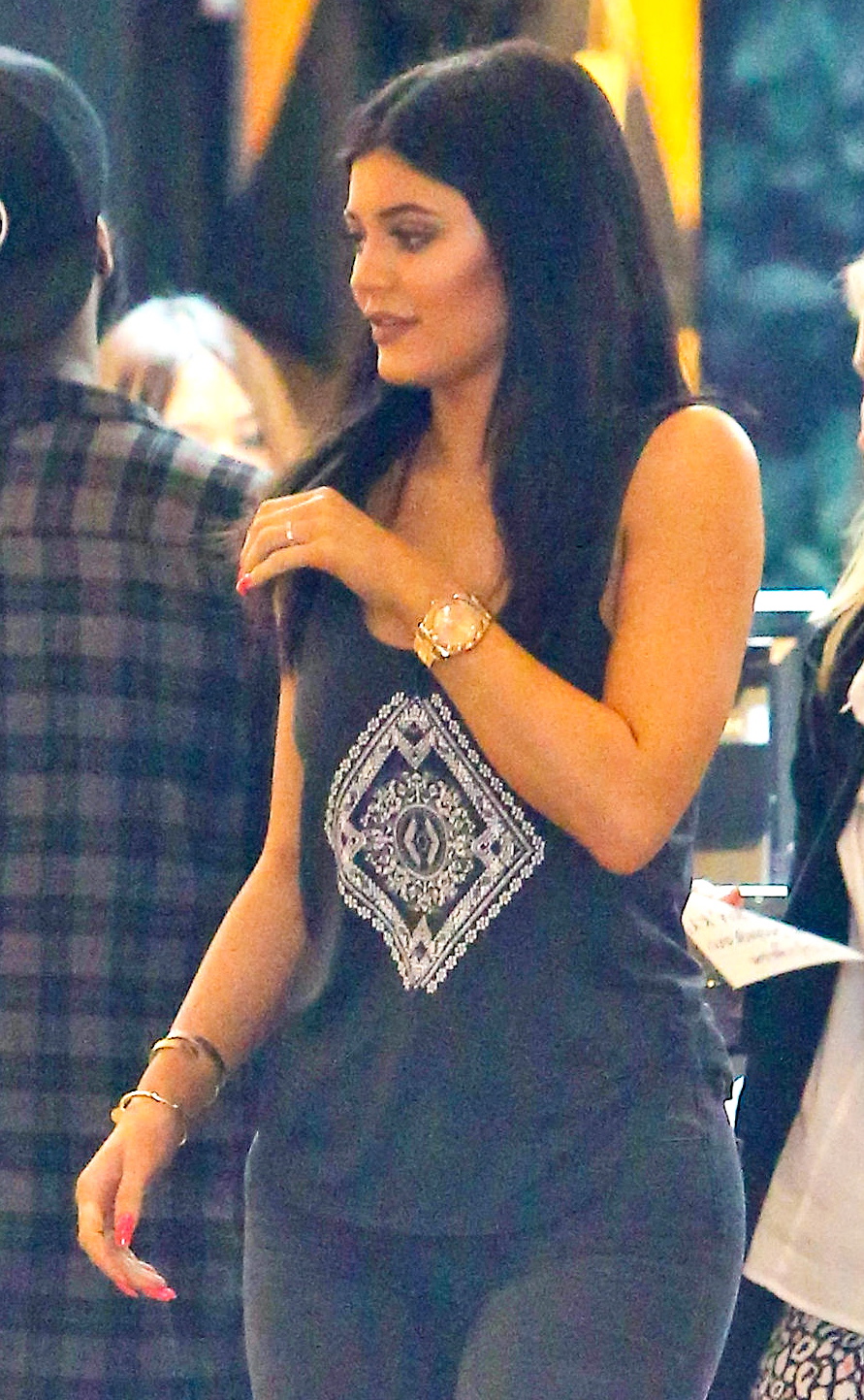 Access_Kardashian_3.jpg