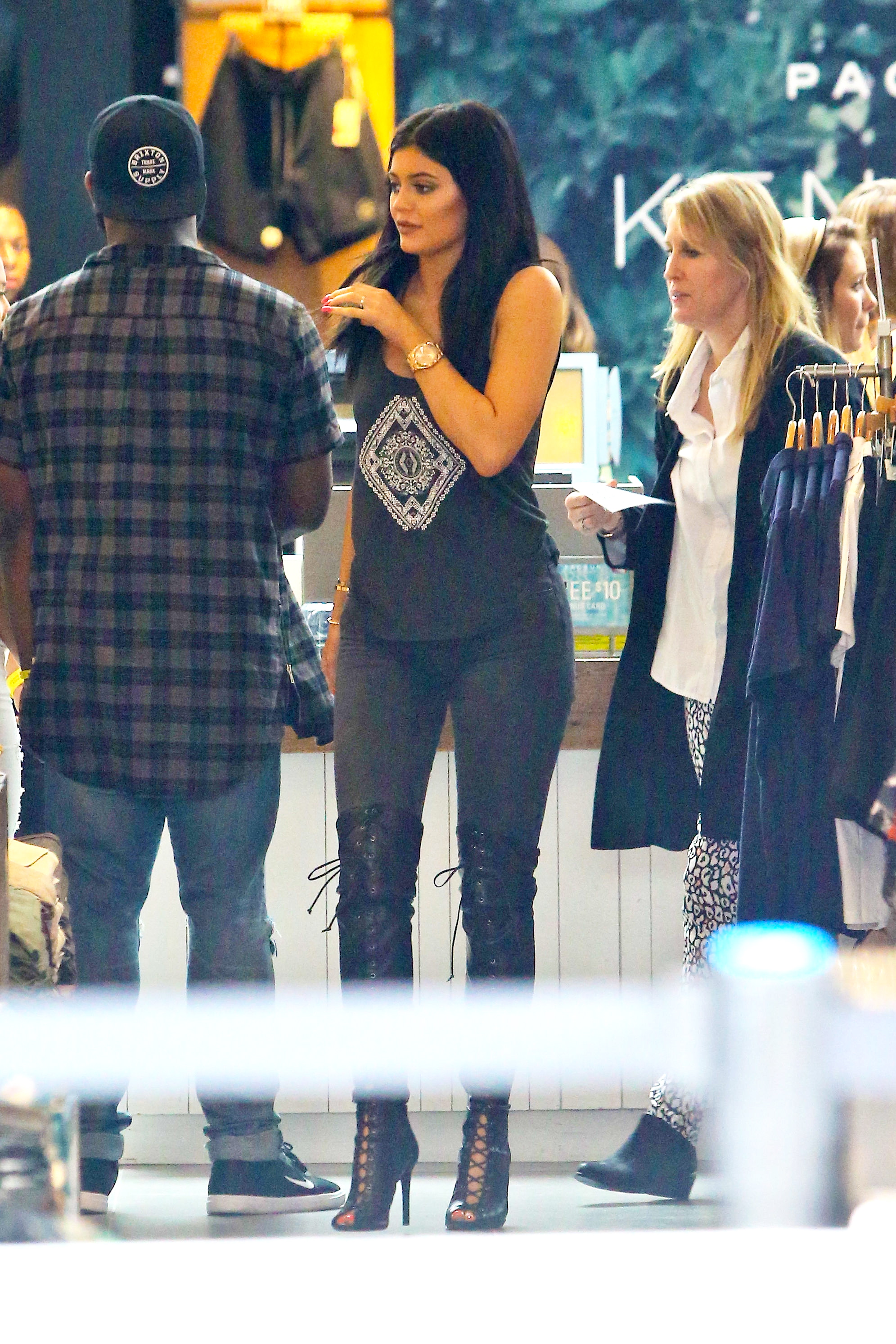 Access_Kardashian_7.jpg