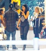 Access_Kardashian_12.jpg