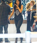 Access_Kardashian_6.jpg