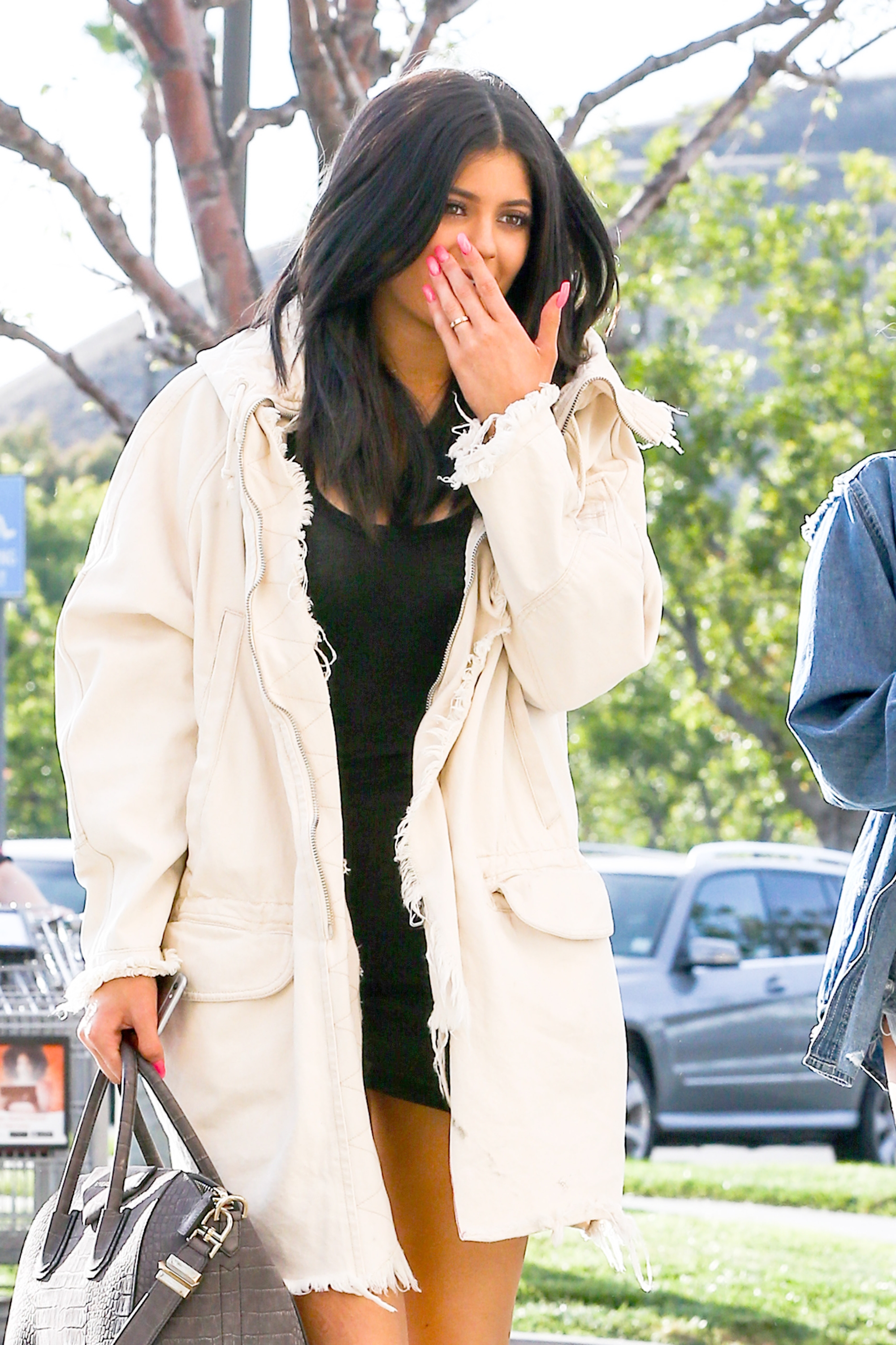 Access_Kardashian_1.jpg