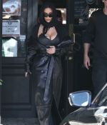 Access_Kardashian_1.jpg