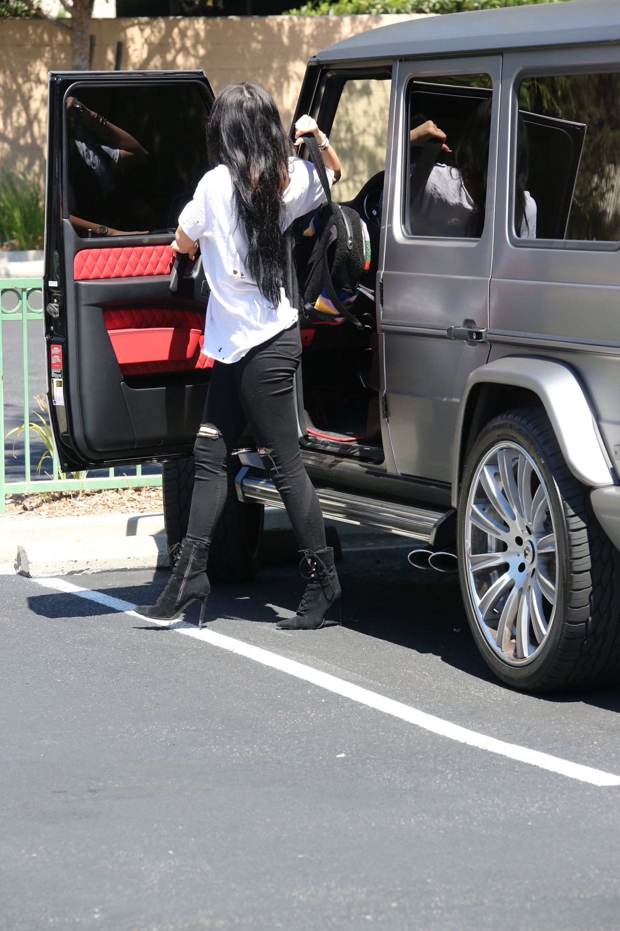 Access_Kardashian_4.jpg