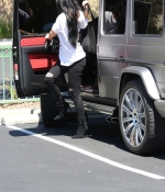 Access_Kardashian_3.jpg
