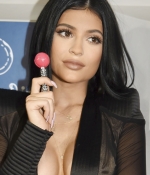 Access_Kardashian_22.jpg
