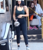Access_Kardashian_7.jpg
