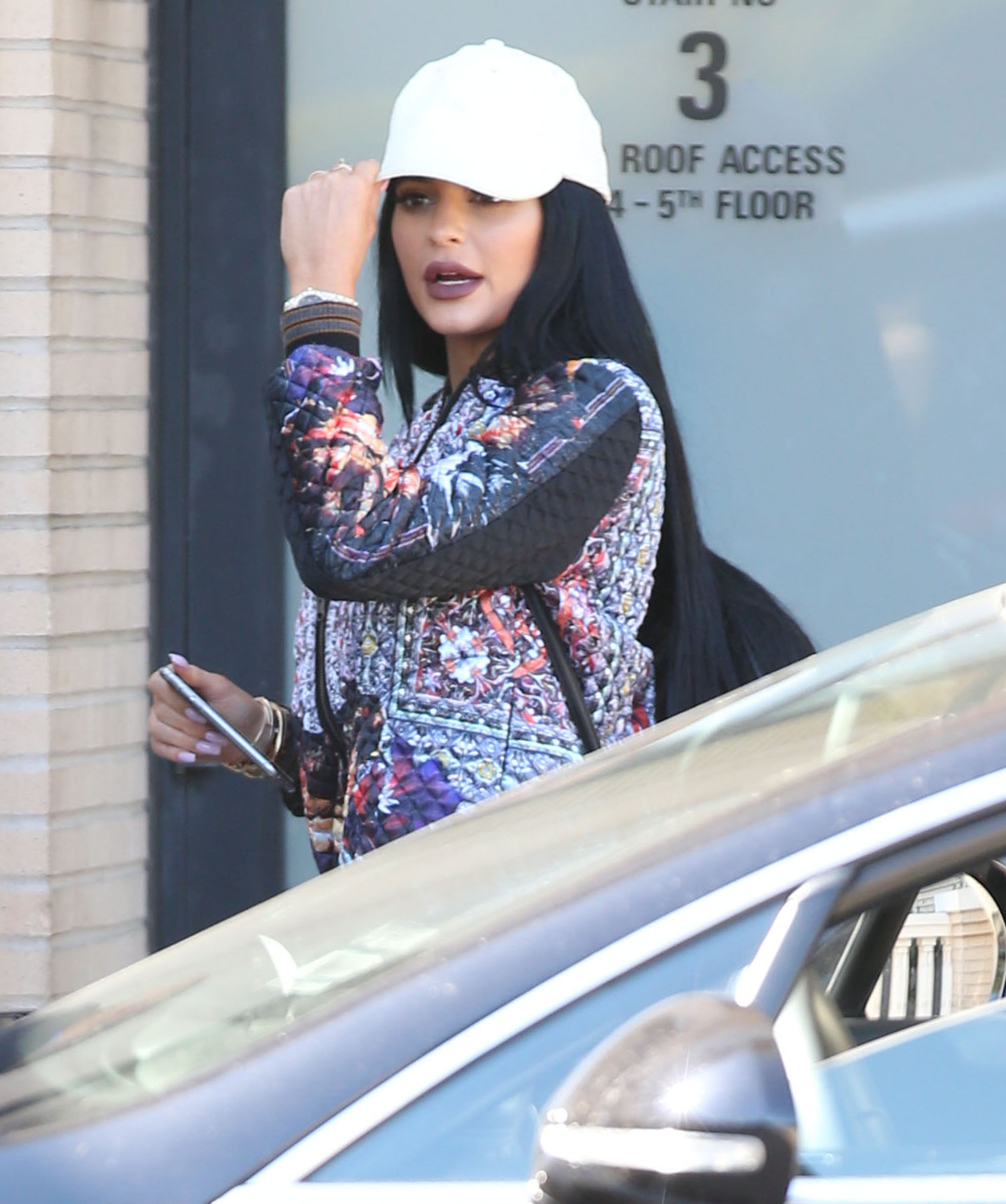 Access_Kardashian_1.jpg