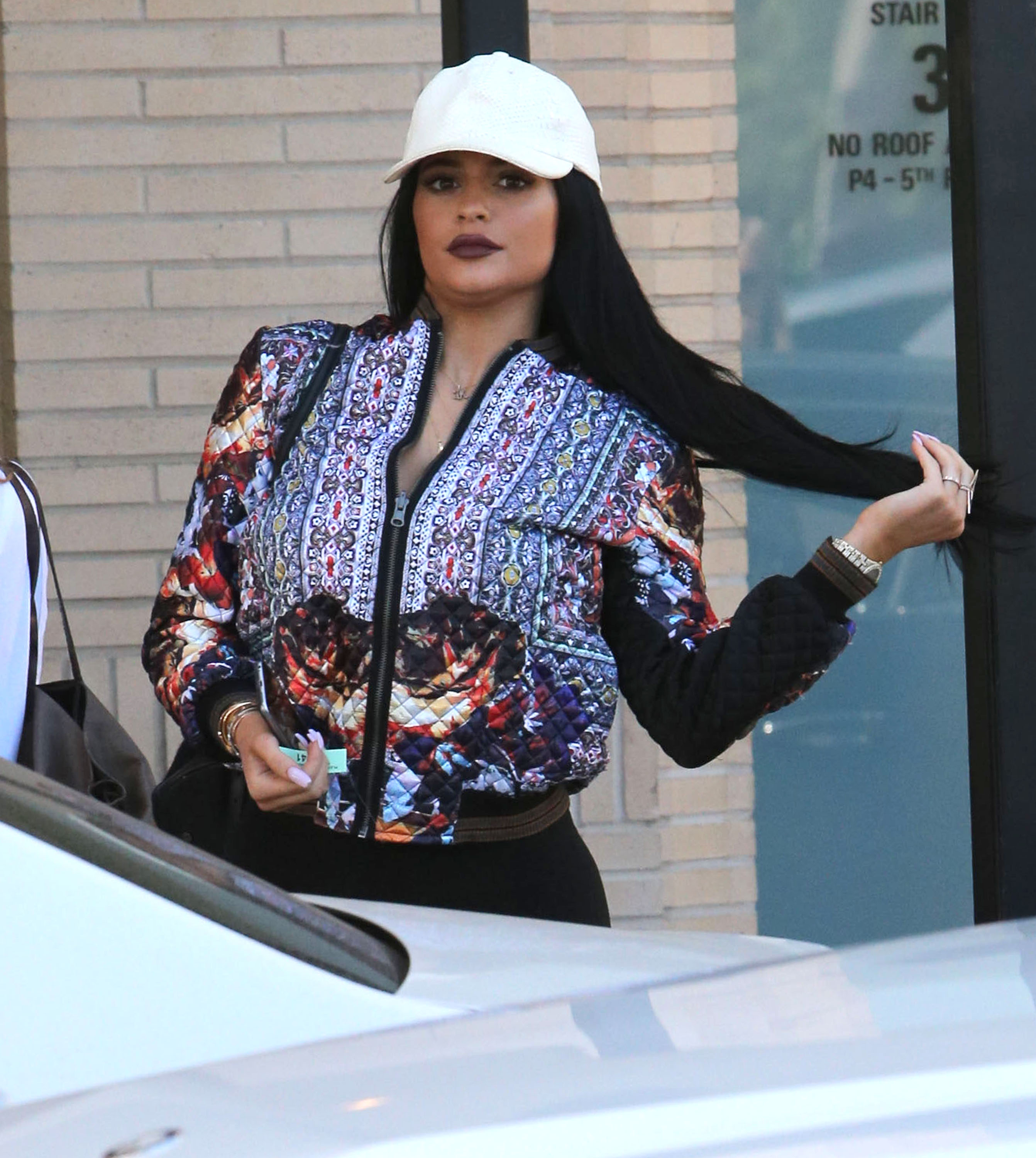 Access_Kardashian_4.jpg