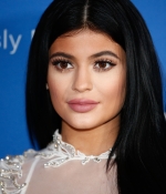 Access_Kardashian_18.jpg