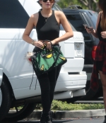 Access_Kardashian_12.jpg