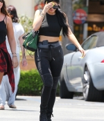 Access_Kardashian_3.jpg