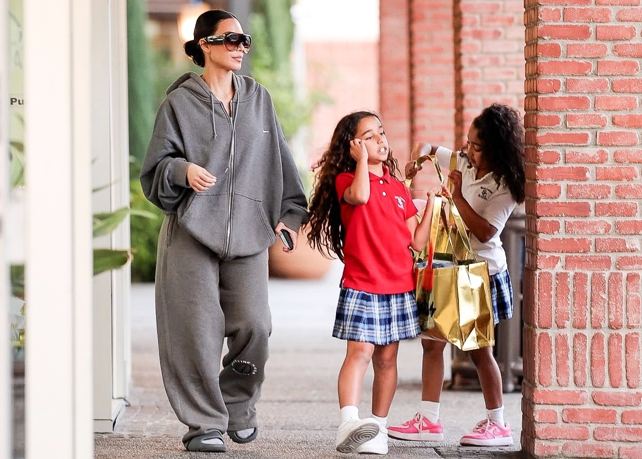 Access_Kardashian_2.jpg