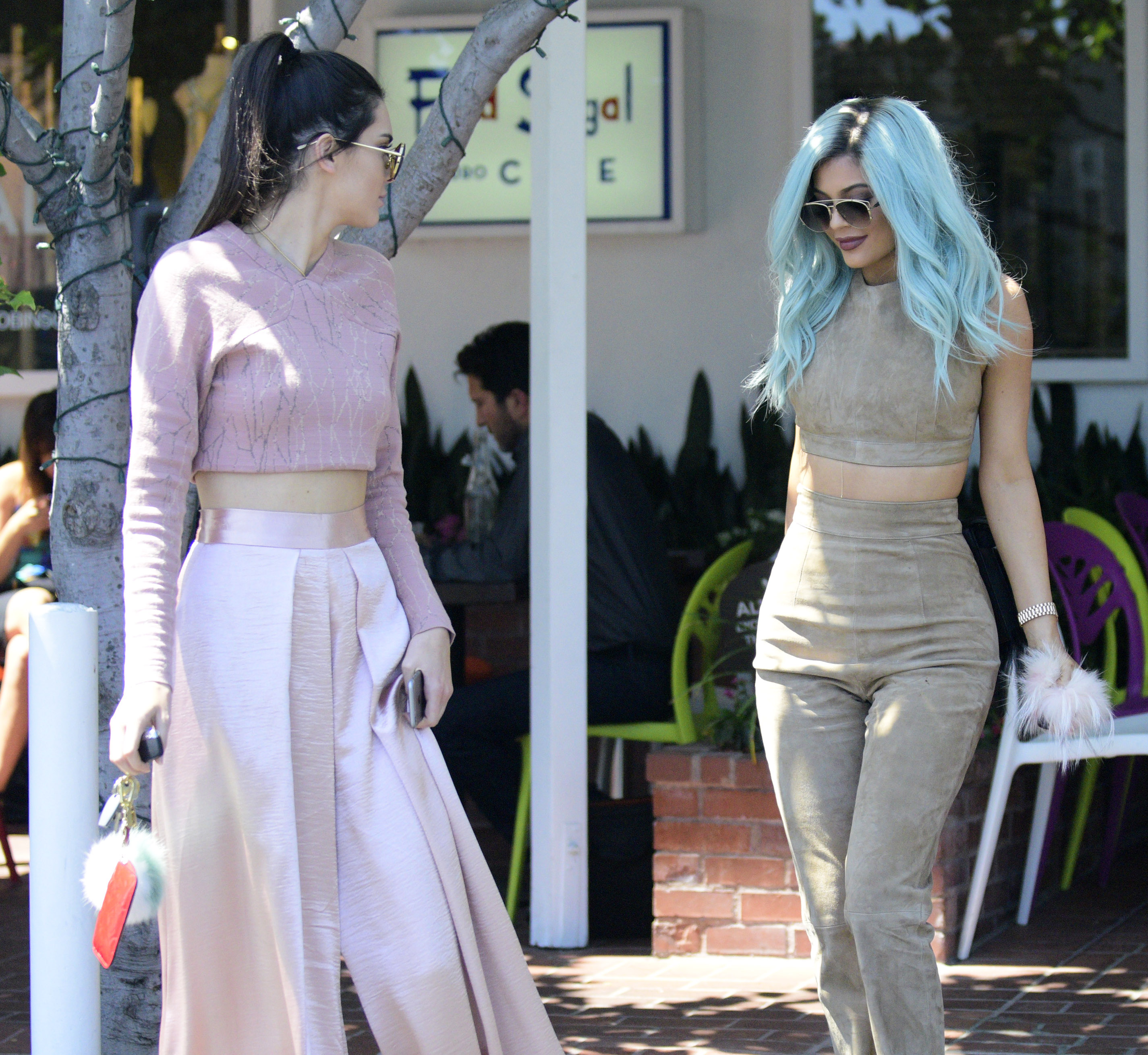 Access_Kardashian_5.jpg