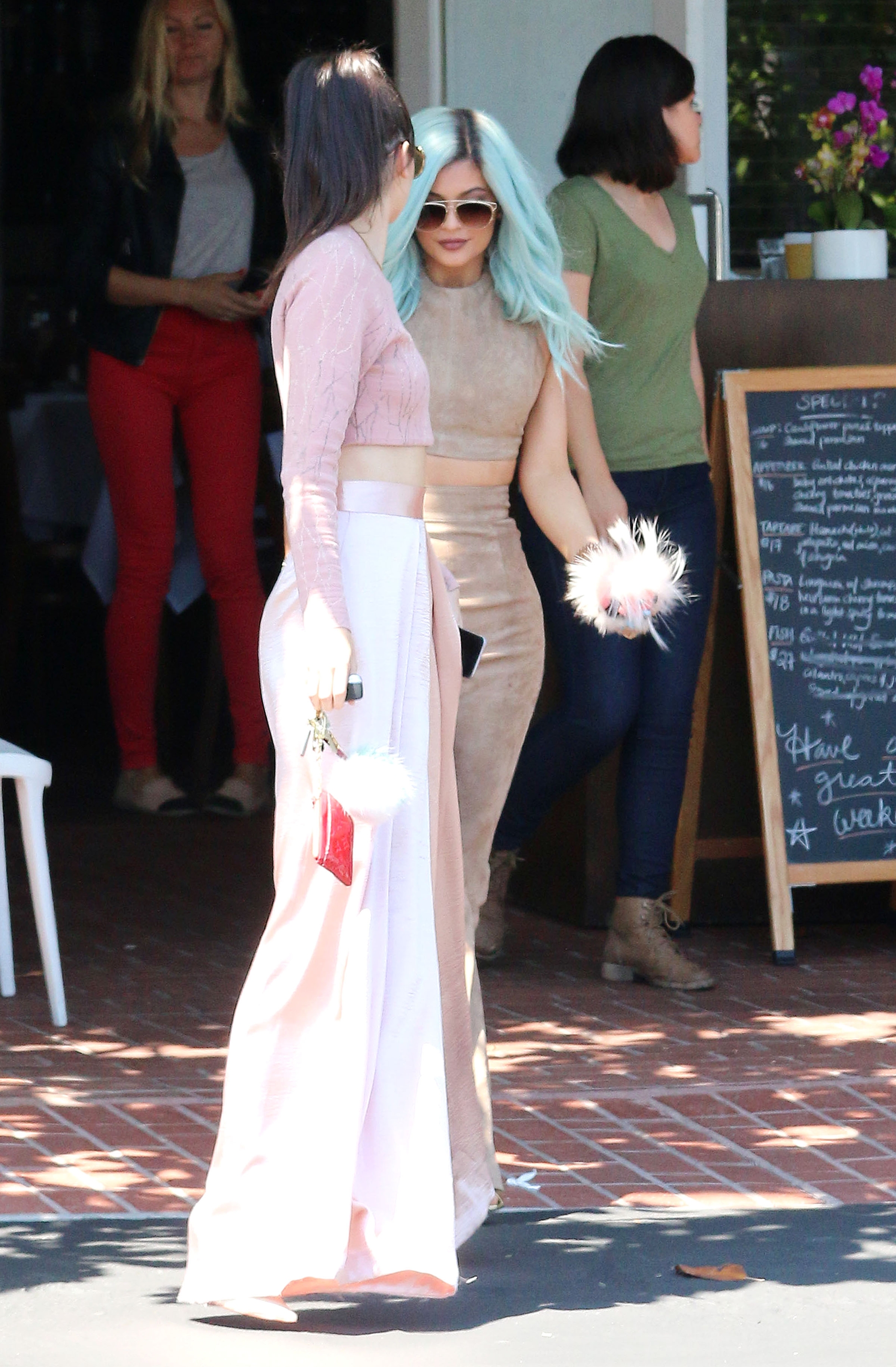 Access_Kardashian_8.jpeg