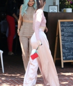 Access_Kardashian_7.jpeg