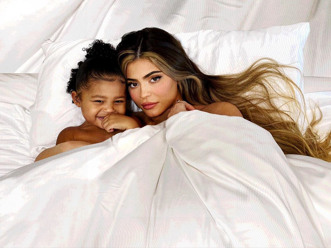 Access_Kardashian_001.jpg