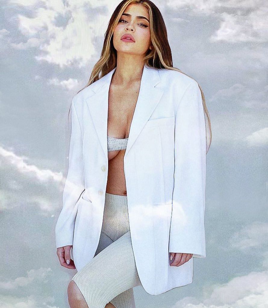Access_Kardashian_002.jpg