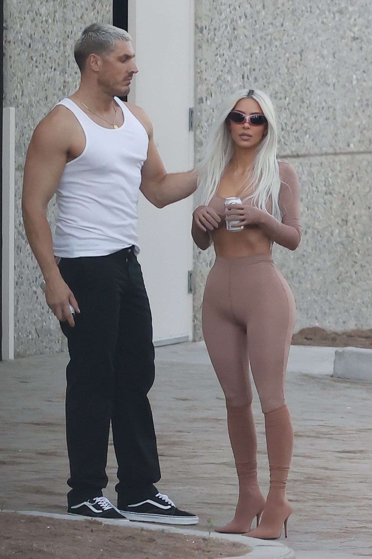 Access_Kardashian_003.jpg