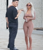 Access_Kardashian_001.jpg