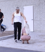 Access_Kardashian_001~0.jpg