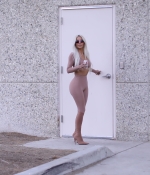 Access_Kardashian_013~0.jpg
