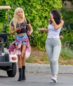 Access_Kardashian_14.jpg