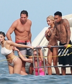 Access_Kardashian_23.jpg