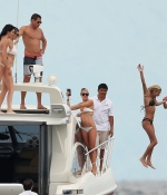 Access_Kardashian_32.jpg