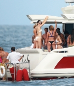 Access_Kardashian_35.jpg
