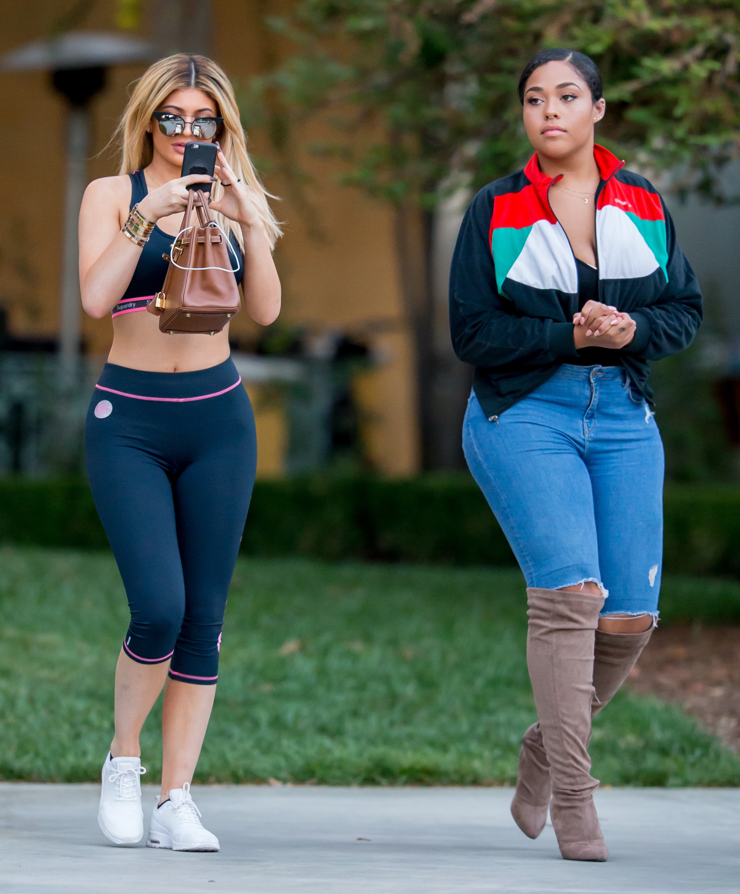 Access_Kardashian_4.jpg