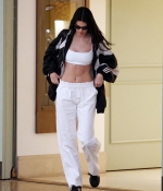 Access_Kardashian_6.jpg