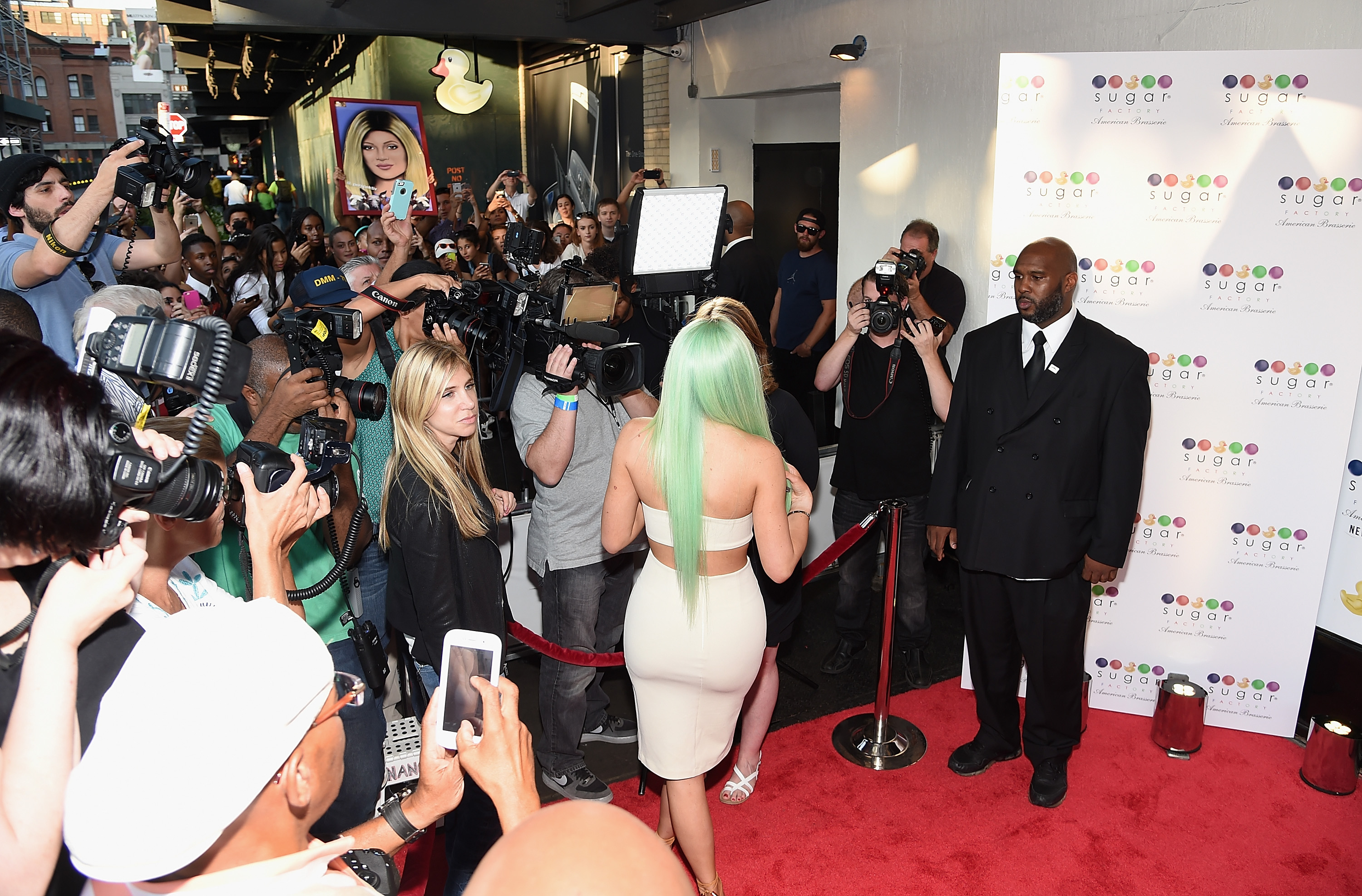 Access_Kardashian_1.jpg