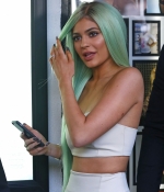 Access_Kardashian_19.jpg