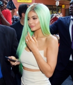 Access_Kardashian_6.jpg