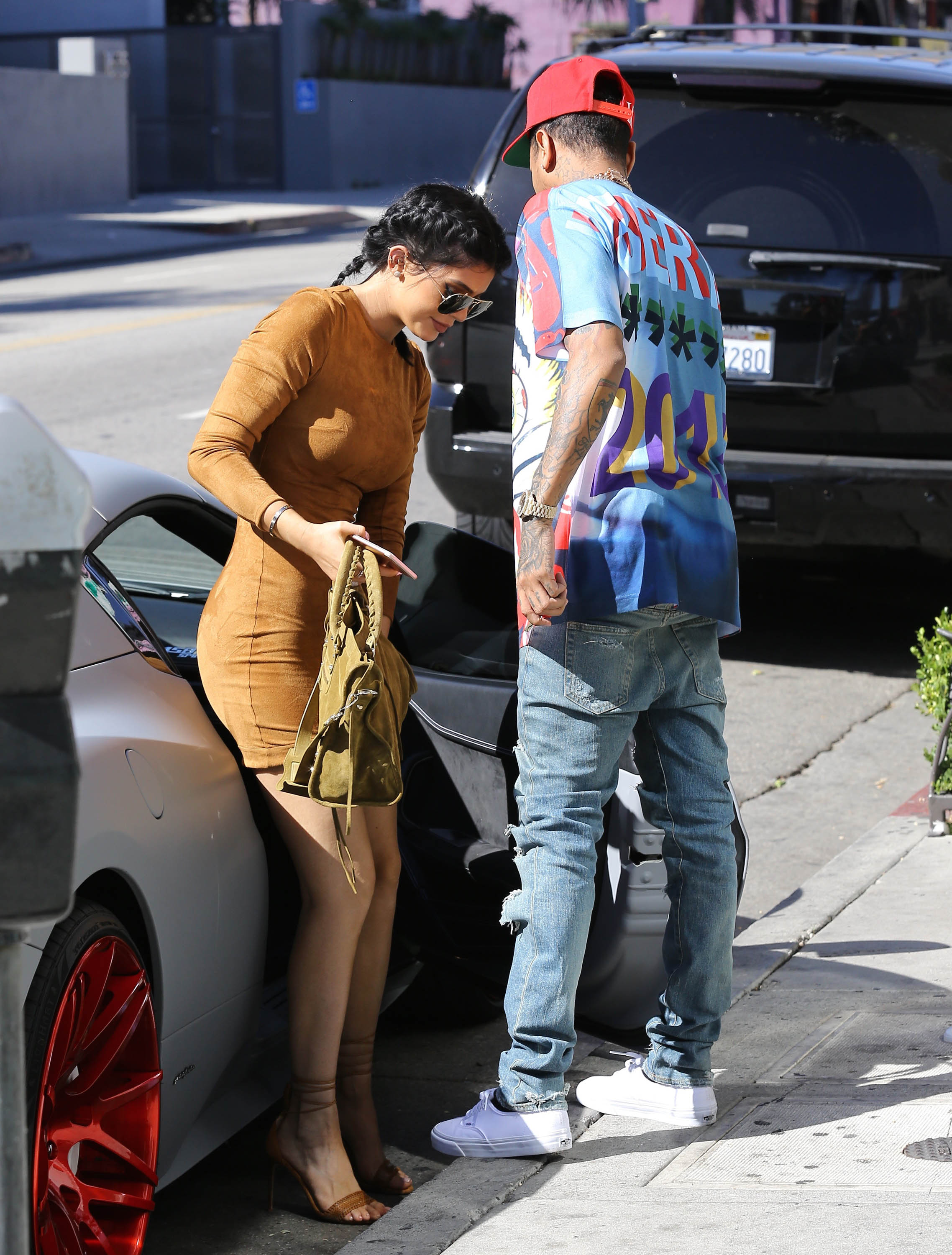 Access_Kardashian_3.jpg