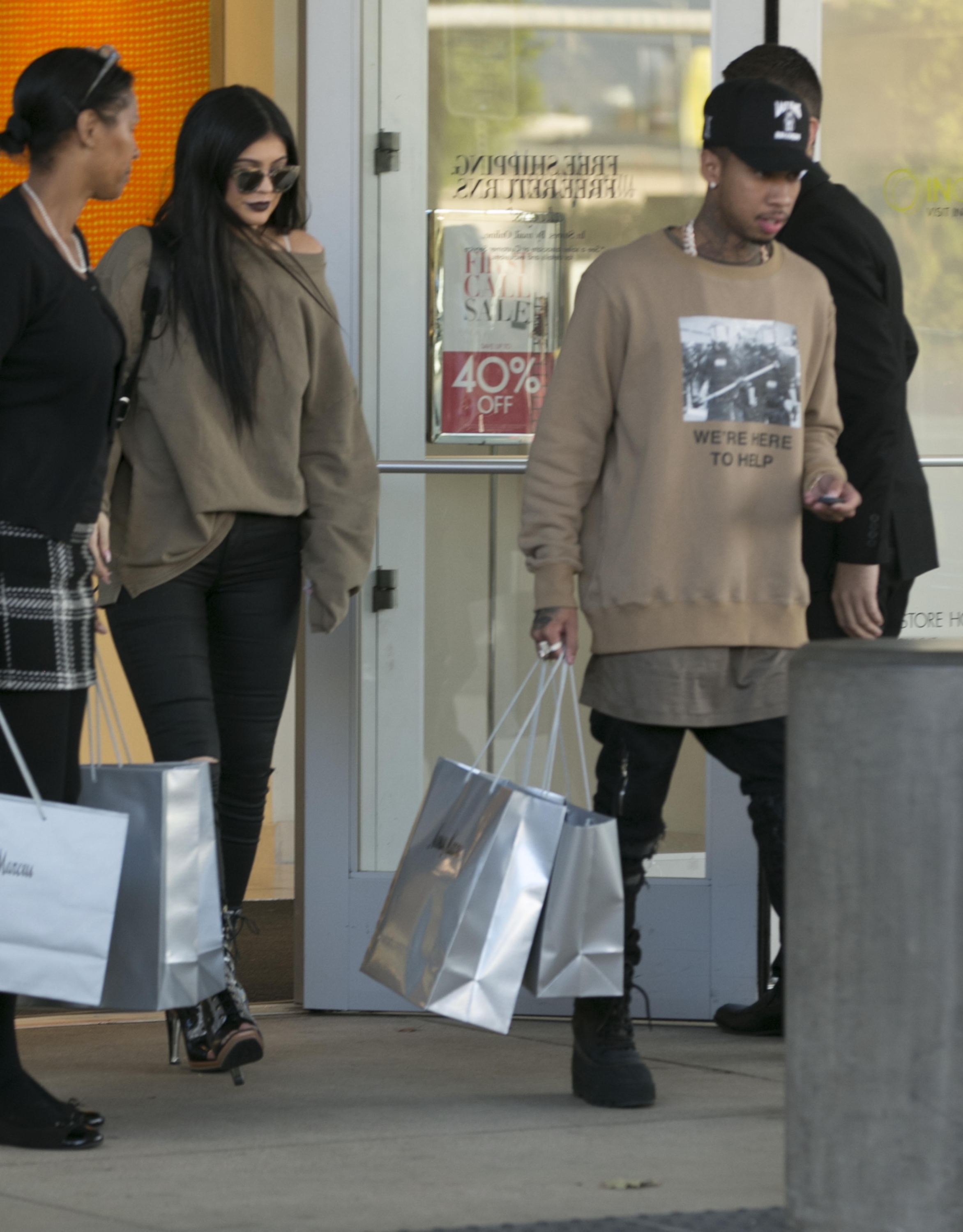 Access_Kardashian_12.jpg