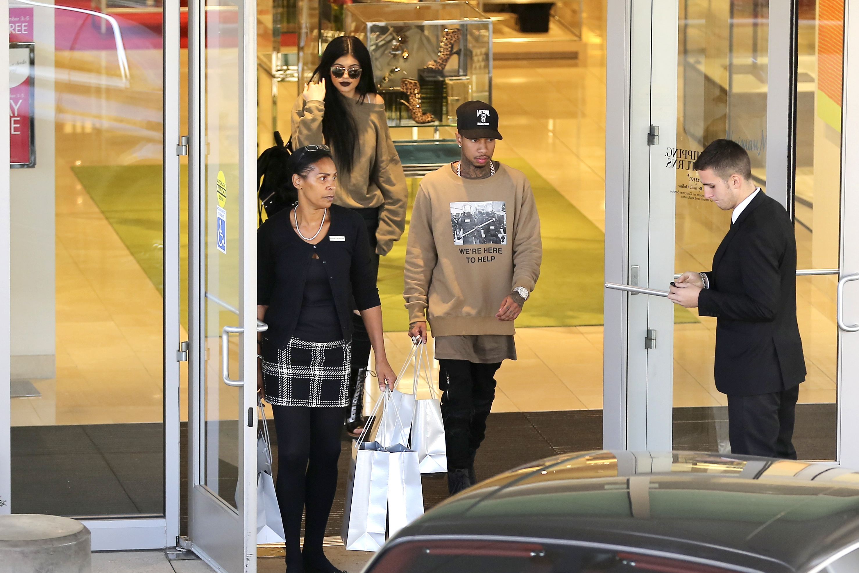 Access_Kardashian_2.jpg