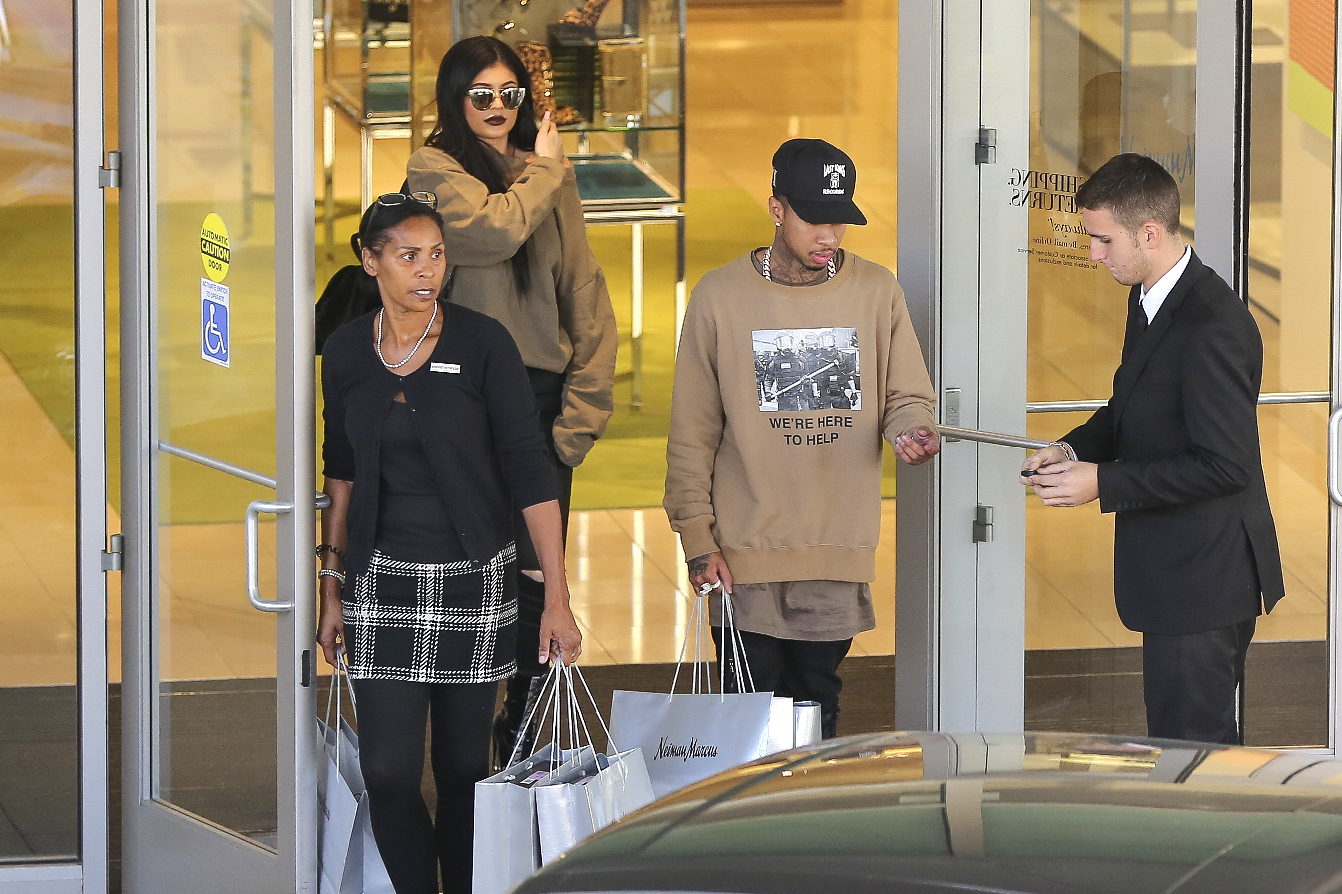 Access_Kardashian_3.jpg