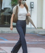 Access_Kardashian_001.jpg