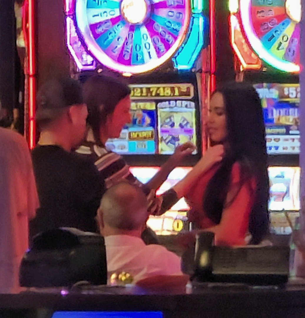 Access_Kardashian_28.jpg