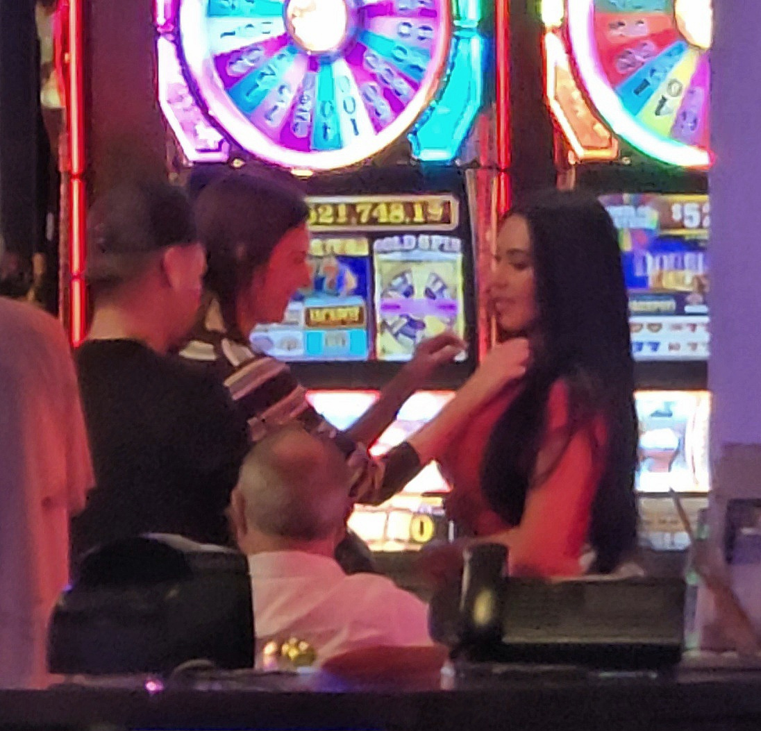Access_Kardashian_34.jpg