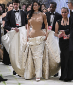 Access_Kardashian_5.jpg