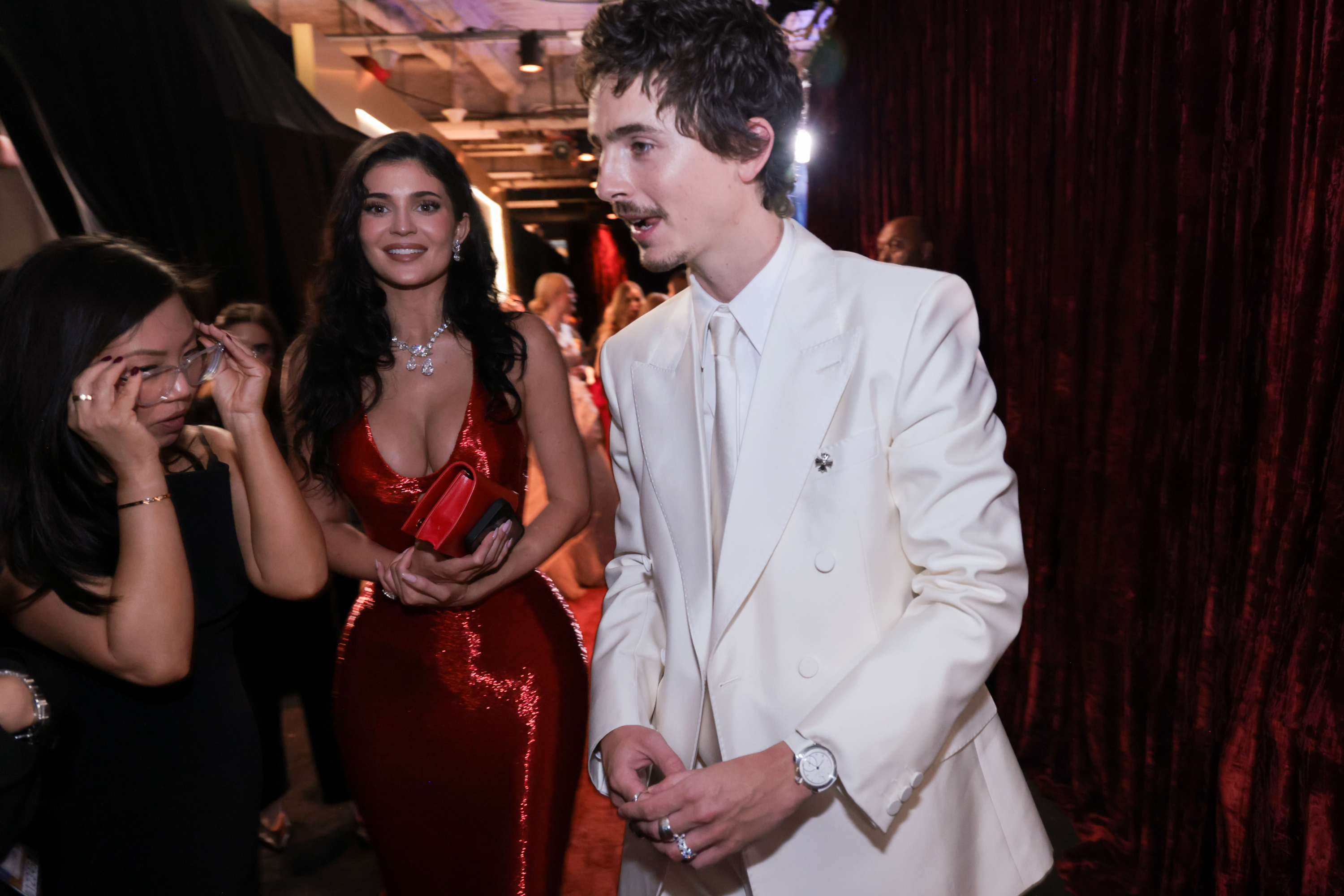 Access_Kardashian_9~0.jpg