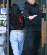 Access_Kardashian_90.jpg