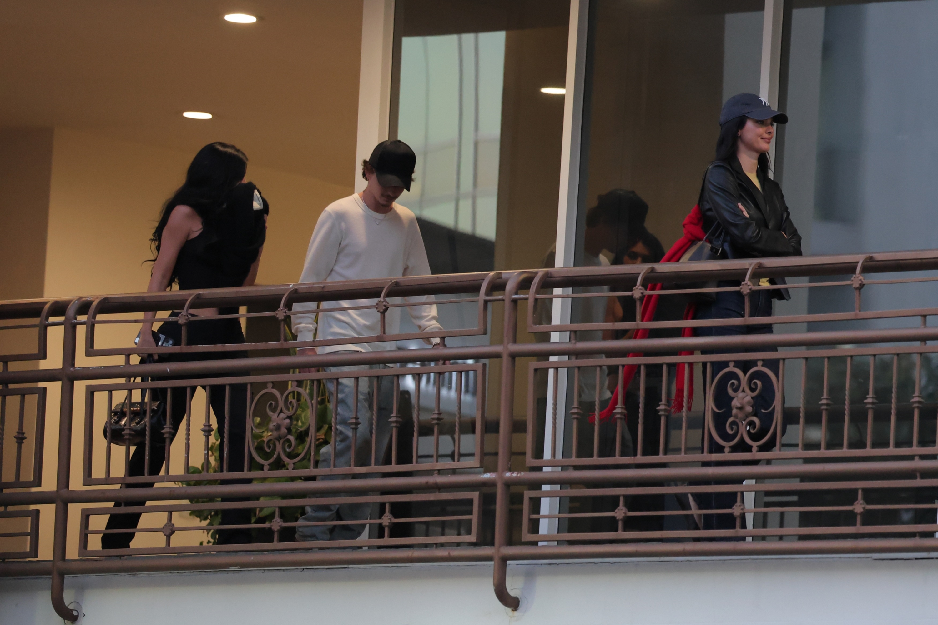 Access_Kardashian_4.jpg