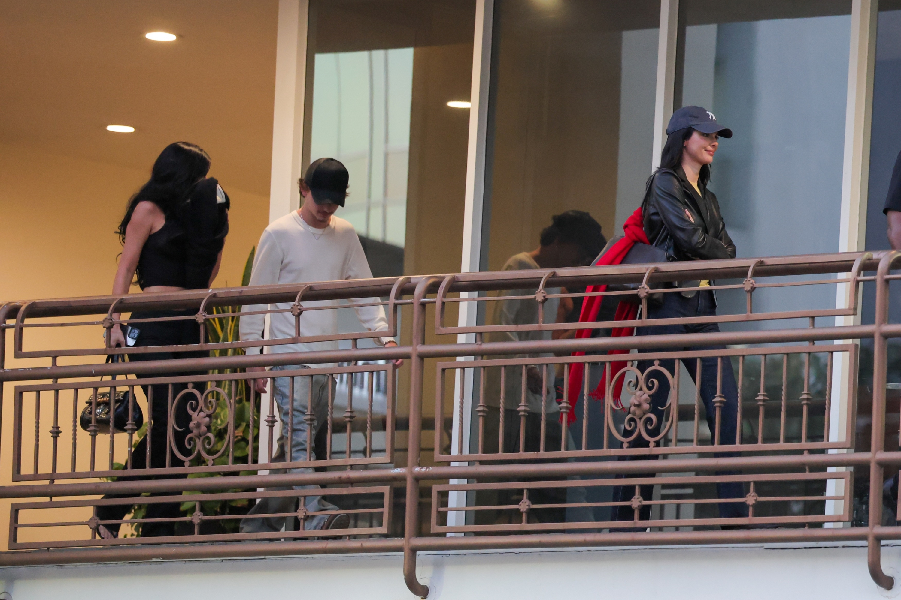 Access_Kardashian_7.jpg